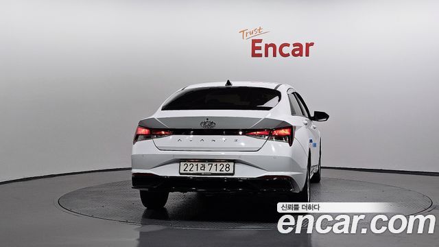 Hyundai AVANTE из Кореи Encar