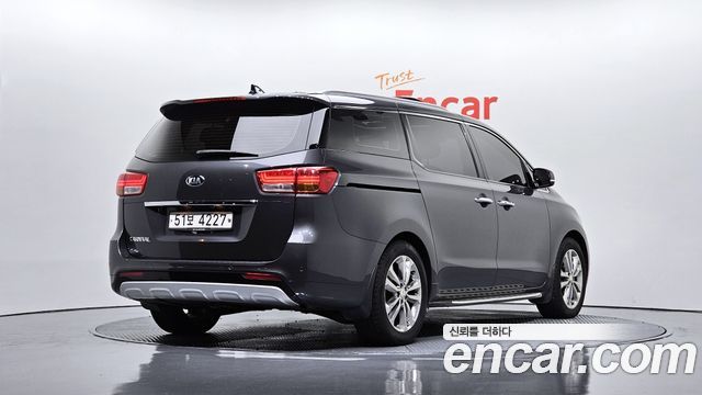 Kia Carnival 9-seater Prestige — пробег 98 883 км — фото 2 из 5