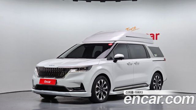 Kia Carnival Gasoline 7-Seater Hi-Limousine Signature — пробег 89 427 км — фото 1 из 5