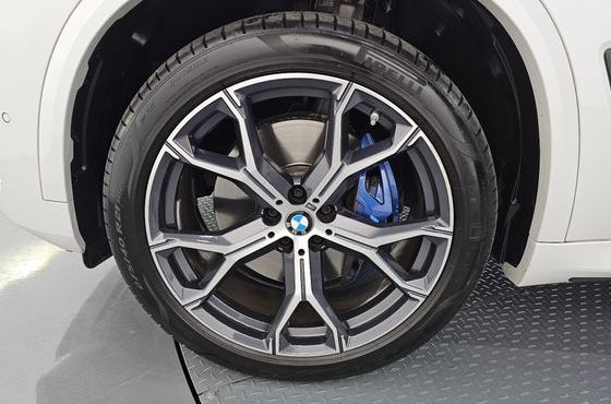 BMW X5 xDrive 40i M Sport — пробег 20 901 км — фото 5 из 5