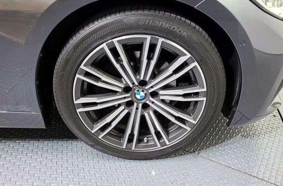 BMW 3-Series 320d M Sport — пробег 96 979 км — фото 5 из 5