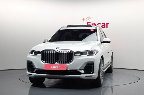 BMW X7 xDrive 40i Design Pure Excellence 7-Seater — пробег 60 518 км — фото 3 из 5