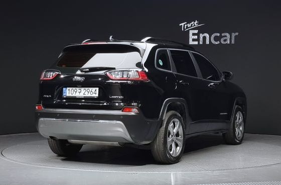 Jeep Cherokee 2.4 Limited AWD — пробег 36 360 км — фото 2 из 5