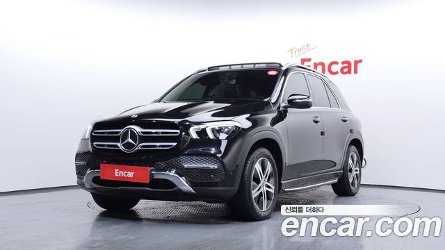 Mercedes-Benz GLE-Class GLE300d 4MATIC — пробег 37 700 км — фото 1 из 5