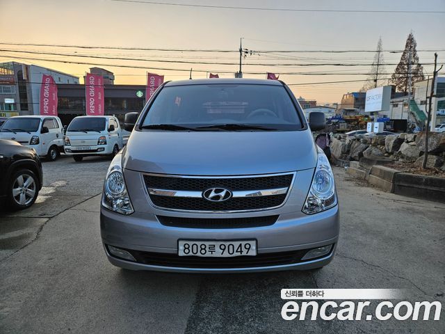 Hyundai Starex 5-Seater VAN CVX Luxury — пробег 186 000 км — фото 1 из 5