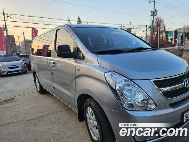 Hyundai Starex 5-Seater VAN CVX Luxury — пробег 186 000 км — фото 4 из 5