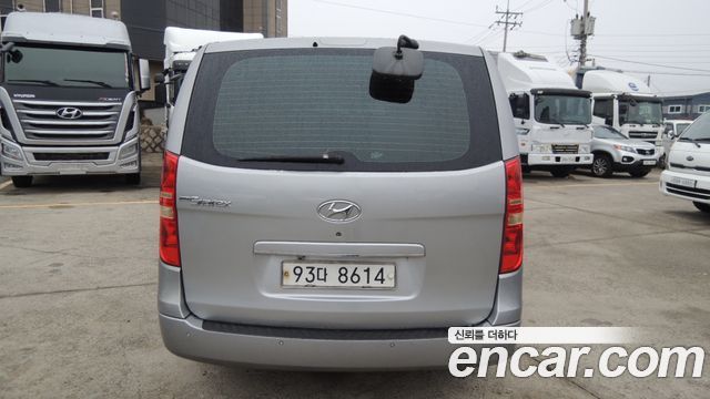 Hyundai Starex 5-Seater VAN CVX Luxury — пробег 213 870 км — фото 5 из 5