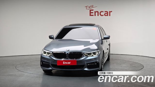 BMW 5-Series 530i M Sport Package Plus — пробег 121 113 км — фото 3 из 5