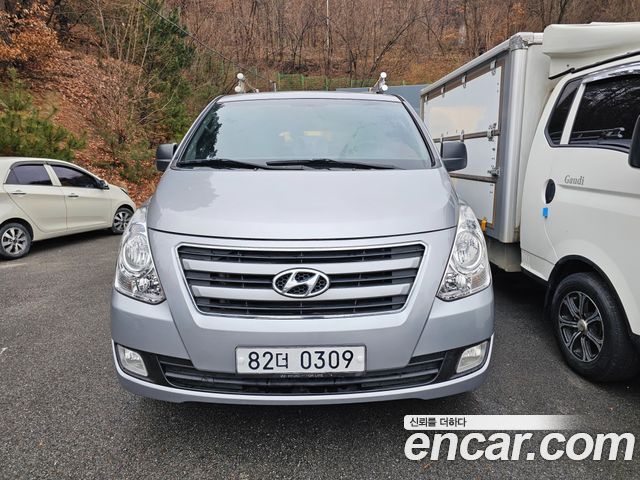 Hyundai Starex 5-Seater VAN Smart — пробег 87 037 км — фото 2 из 5