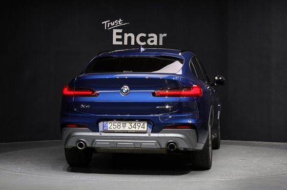 BMW X4 xDrive20i M Sport X — пробег 91 284 км — фото 4 из 5
