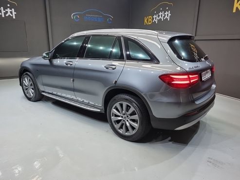 Mercedes-Benz GLC-Class GLC350e 4MATIC Premium — пробег 83 000 км — фото 4 из 5