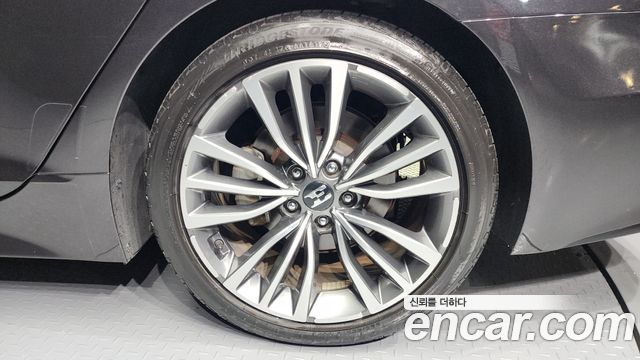 Kia Stinger из Кореи Encar