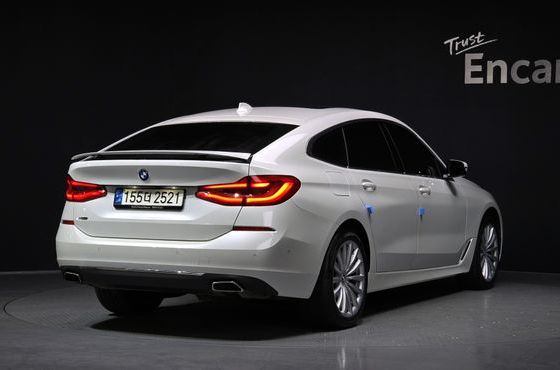 BMW Gran Turismo 630i xDrive Luxury — пробег 28 042 км — фото 2 из 5