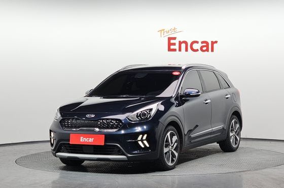 Kia Niro 1.6 HEV Prestige — пробег 100 921 км — фото 1 из 5