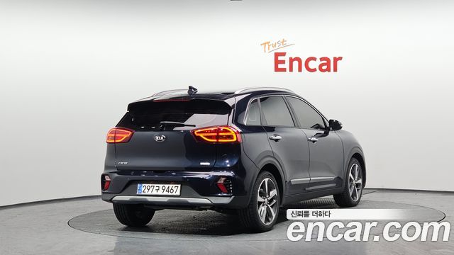 Kia Niro 1.6 HEV Prestige — пробег 100 921 км — фото 2 из 5