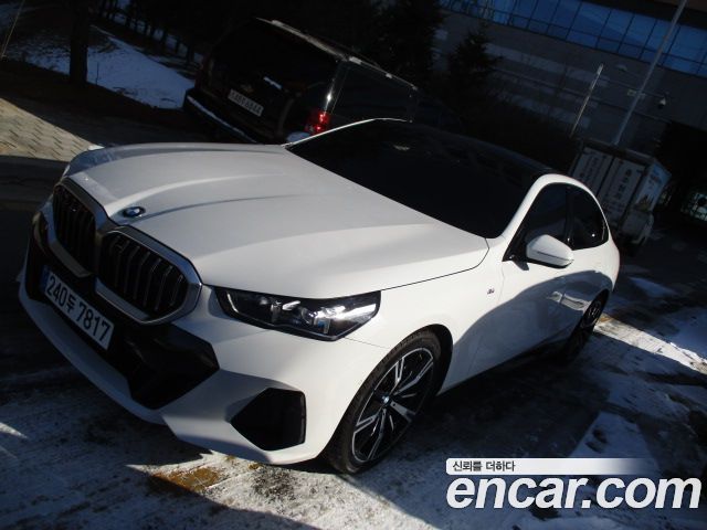 BMW 5-Series 530i xDrive M Sport — пробег 50 000 км — фото 2 из 5