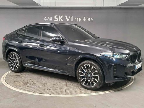 BMW X6 xDrive40i M Sport — пробег 13 050 км — фото 3 из 5