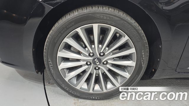 Kia K7 из Кореи Encar