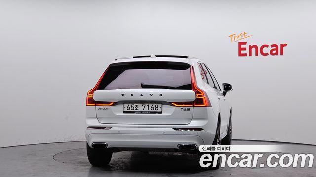 Volvo XC60 T6 Inscription — пробег 59 849 км — фото 4 из 5