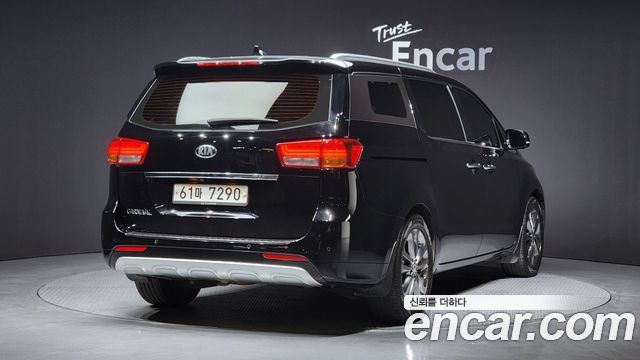 Kia Carnival Gasoline 9-seater Noblesse — пробег 63 161 км — фото 2 из 5