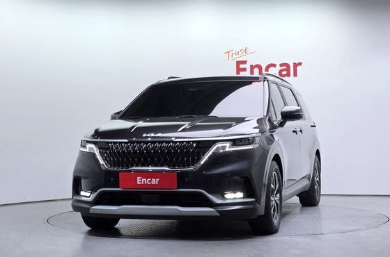 Kia Carnival Gasoline 9-Seater Prestige — пробег 32 208 км — фото 3 из 5