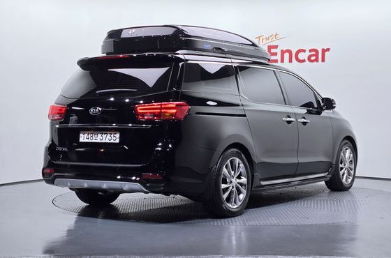 Kia Carnival 9-Seater Prstige — пробег 62 331 км — фото 2 из 5
