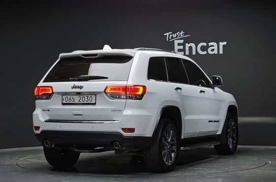 Jeep Cherokee 3.6 Limited WK2 — пробег 116 901 км — фото 2 из 5