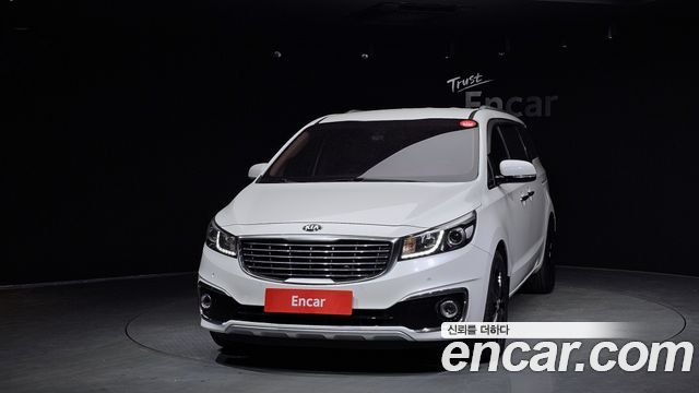 Kia Carnival 9-seater Noblesse — пробег 153 314 км — фото 3 из 5