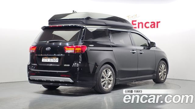 Kia Carnival 9-seater Hi-Limousine Prestige — пробег 140 551 км — фото 2 из 5