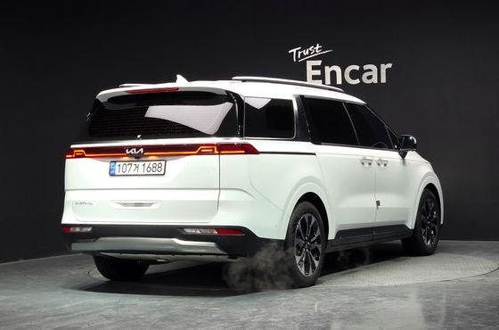 Kia Carnival Gasoline 7-Seater Signature — пробег 35 176 км — фото 2 из 5