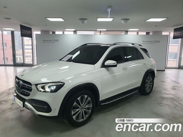 Mercedes-Benz GLE-Class GLE300d 4MATIC — пробег 120 451 км — фото 1 из 5