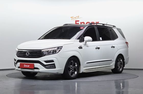Ssangyong KORANDO 4WD RX 11-seater — пробег 158 600 км — фото 1 из 5
