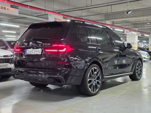 BMW X7 xDrive 40i M Sport 6STR — пробег 45 000 км — фото 4 из 5
