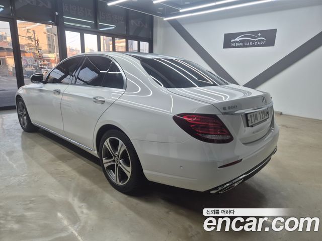Mercedes-Benz E-Class из Кореи Encar