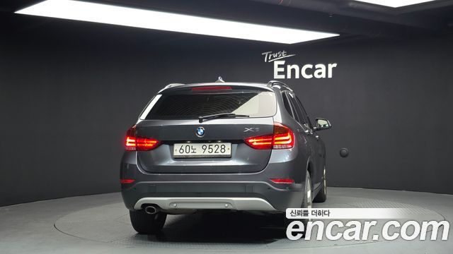 BMW X1 xDrive 20d — пробег 186 824 км — фото 4 из 5
