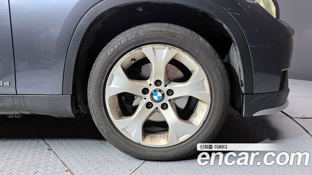 BMW X1 xDrive 20d — пробег 186 824 км — фото 5 из 5