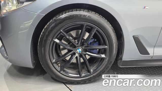 BMW 5-Series 520d xDrive M Sport Package Plus — пробег 80 217 км — фото 5 из 5