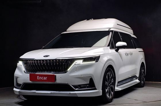Kia Carnival 7-Seater Hi-Limousine Signature — пробег 53 115 км — фото 1 из 5