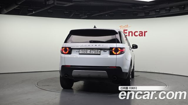 Land Rover Discovery Sport 2.0 TD4 HSE Luxury — пробег 161 474 км — фото 4 из 5