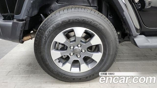 Jeep Wrangler 2.0 Overland Power Top 4Door — пробег 41 632 км — фото 5 из 5