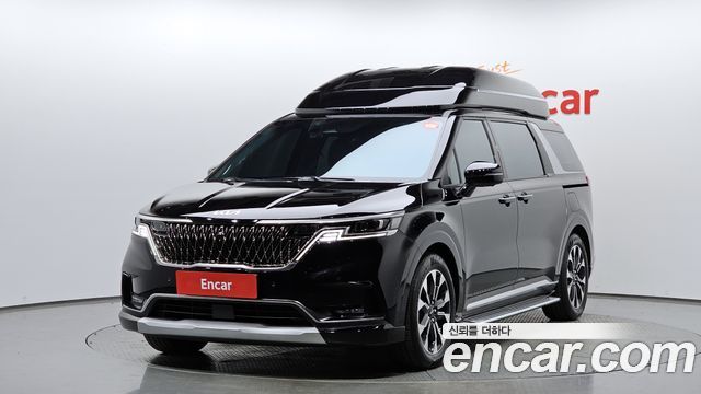 Kia Carnival 7-Seater Hi-Limousine Signature — пробег 82 561 км — фото 1 из 5