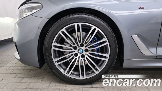 BMW 5-Series 530i xDrive M Sport Package Plus — пробег 124 713 км — фото 5 из 5