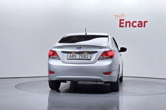 Hyundai Accent 1.4 VVT Premium — пробег 76 836 км — фото 4 из 5