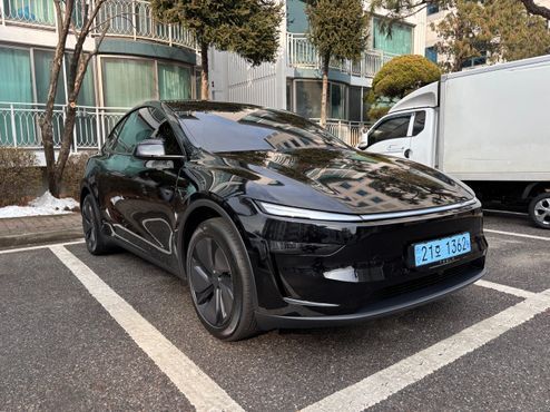 Tesla Model Y RWD — пробег 2 300 км — фото 2 из 5