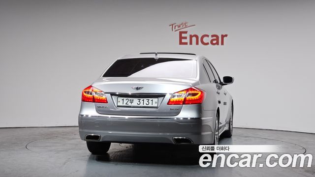 Hyundai Genesis из Кореи Encar
