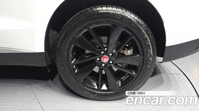 Jaguar F-PACE из Кореи Encar