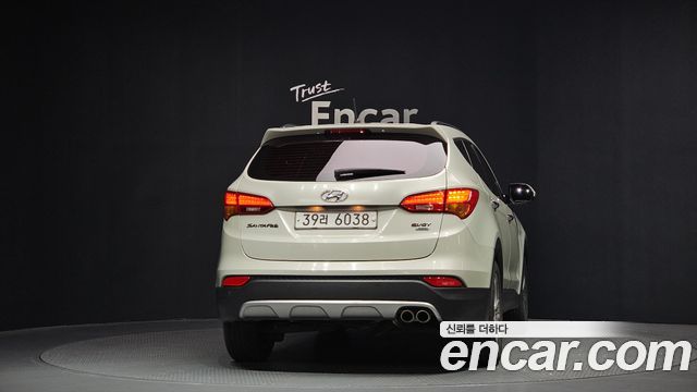 Hyundai Santafe Diesel(e-VGT) 2.0 4WD Exclusive — пробег 183 679 км — фото 4 из 5