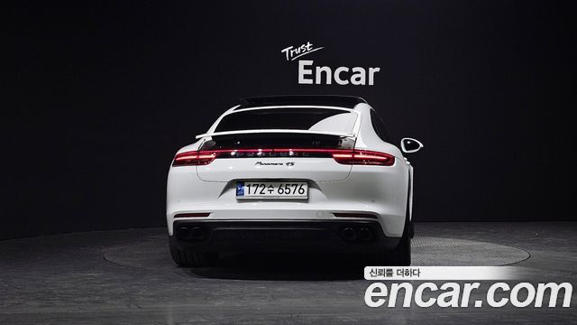 Porsche Panamera 3.0 AWD — пробег 90 337 км — фото 4 из 5