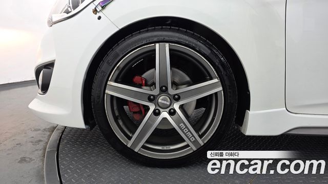 Hyundai Veloster из Кореи Encar