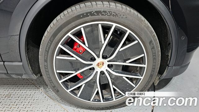 Porsche Macan 4S — пробег 10 513 км — фото 5 из 5